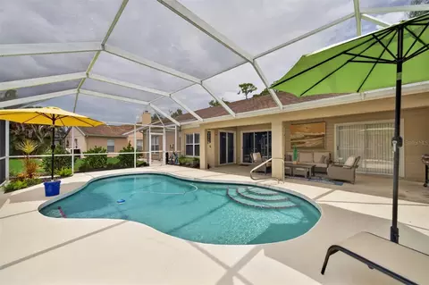 Exterior - 5924 Java Plum Ln, Bradenton, FL 34203 photo 7 of 20