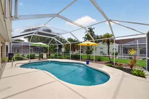 Exterior - 5924 Java Plum Ln, Bradenton, FL 34203 photo 12 of 20