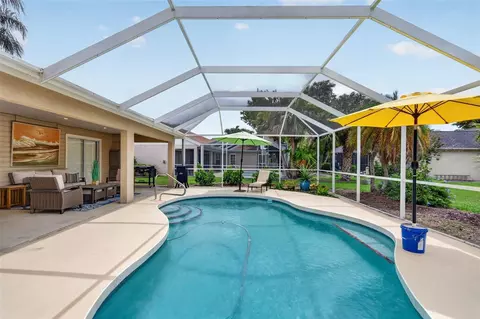 Exterior - 5924 Java Plum Ln, Bradenton, FL 34203 photo 11 of 20