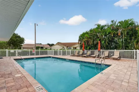 Exterior - 5924 Java Plum Ln, Bradenton, FL 34203 photo 19 of 20
