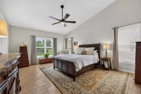Bedroom - 5924 Java Plum Ln, Bradenton, FL 34203 photo 1 of 5
