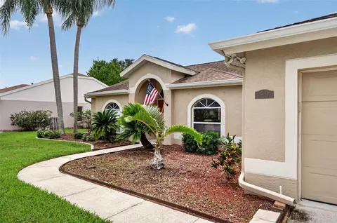 Exterior - 5924 Java Plum Ln, Bradenton, FL 34203 photo 3 of 20