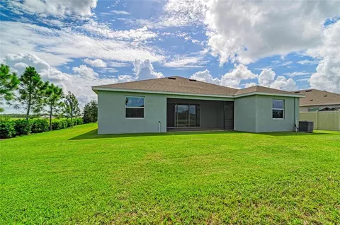 Exterior - 11007 Tamarack Pl, Parrish, FL 34219 photo 5 of 8