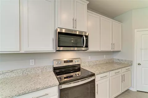 Kitchen - 11007 Tamarack Pl, Parrish, FL 34219 photo 3 of 3