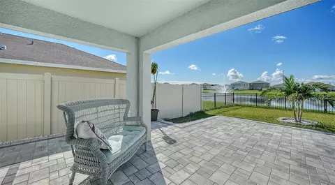 Exterior - 10402 Charlotte Dr, Parrish, FL 34219 photo 6 of 15