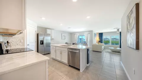 Kitchen - 10402 Charlotte Dr, Parrish, FL 34219 photo 1 of 6