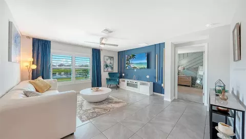 Living - 10402 Charlotte Dr, Parrish, FL 34219 photo 2 of 3