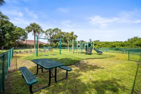 View/Area - 4194 Banbury Cir, Parrish, FL 34219 photo 8 of 11