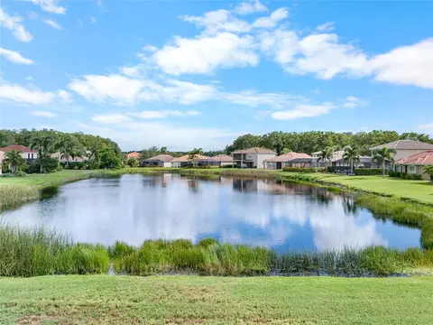 View/Area - 8717 Monterey Bay Loop, Bradenton, FL 34212 photo 5 of 9