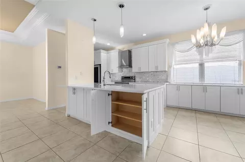 Kitchen - 8717 Monterey Bay Loop, Bradenton, FL 34212 photo 3 of 3