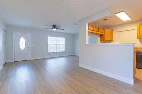 Living - 4203 36th St W, Bradenton, FL 34205 photo 4 of 7