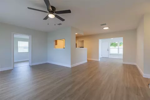 Living - 4203 36th St W, Bradenton, FL 34205 photo 1 of 7