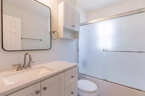 Bath - 4203 36th St W, Bradenton, FL 34205 photo 1 of 1