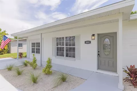 Exterior - 4203 36th St W, Bradenton, FL 34205 photo 5 of 10