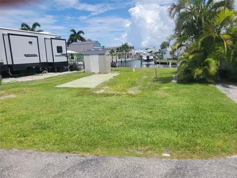 Undisclosed, Venice, FL 34285 photo 2