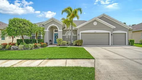 Exterior - 11481 Summit Rock Ct, Parrish, FL 34219 photo 2 of 16