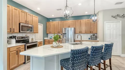 Kitchen - 11481 Summit Rock Ct, Parrish, FL 34219 photo 2 of 6