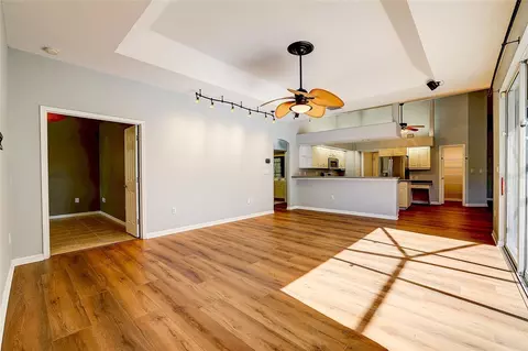 Living - 143 Mill Run E, Bradenton, FL 34212 photo 5 of 7