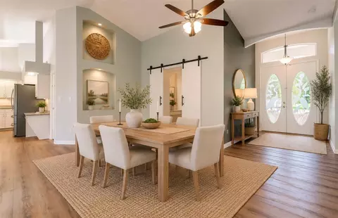 Dining - 143 Mill Run E, Bradenton, FL 34212 photo 2 of 3