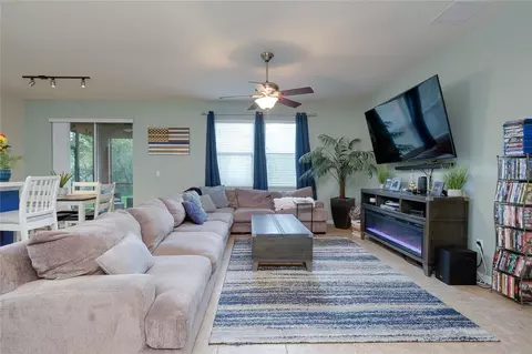 Living - 7919 113th Ave E Ave E, Parrish, FL 34219 photo 4 of 5