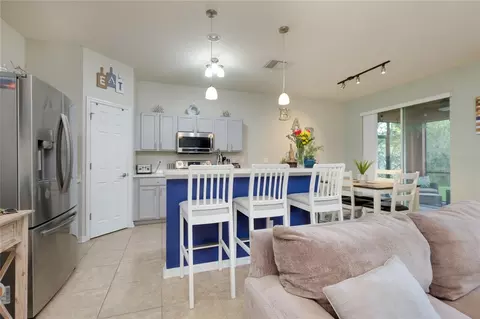 Kitchen - 7919 113th Ave E Ave E, Parrish, FL 34219 photo 9 of 10