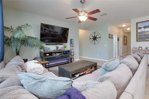 Living - 7919 113th Ave E Ave E, Parrish, FL 34219 photo 3 of 5
