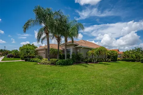 Exterior - 4004 65th Pl E, Sarasota, FL 34243 photo 11 of 20