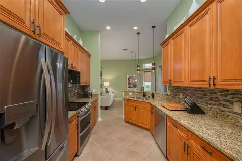 Kitchen - 4004 65th Pl E, Sarasota, FL 34243 photo 3 of 3