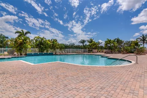 Exterior - 4004 65th Pl E, Sarasota, FL 34243 photo 20 of 20