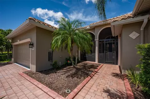 Exterior - 4004 65th Pl E, Sarasota, FL 34243 photo 3 of 20