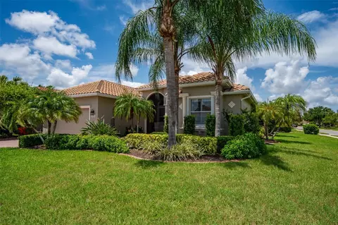 Exterior - 4004 65th Pl E, Sarasota, FL 34243 photo 12 of 20