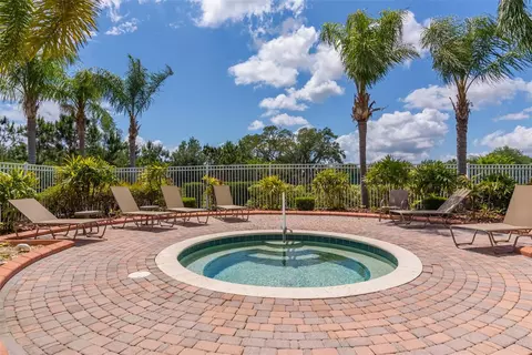 Exterior - 4004 65th Pl E, Sarasota, FL 34243 photo 16 of 20