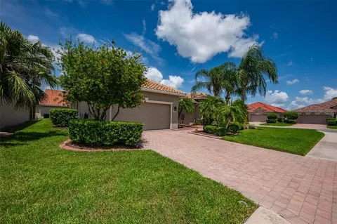 Exterior - 4004 65th Pl E, Sarasota, FL 34243 photo 13 of 20