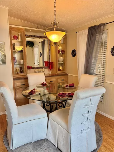 Dining - 5707 45th St E #64, Bradenton, FL 34203 photo 2 of 4