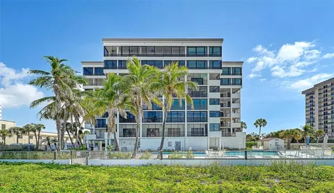 1100 Benjamin Franklin Dr #204, Sarasota, FL 34236