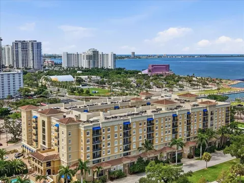 1064 N Tamiami Trl #1206, Sarasota, FL 34236