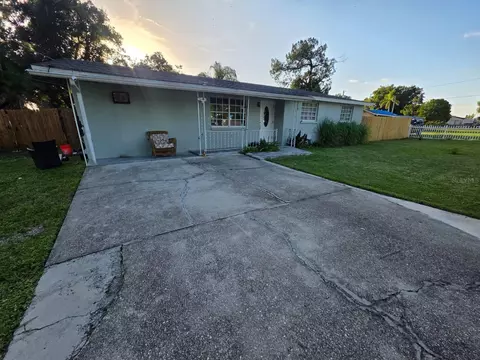 Exterior - 3412 16th St E, Bradenton, FL 34208 photo 4 of 5