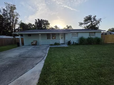 Exterior - 3412 16th St E, Bradenton, FL 34208 photo 2 of 5