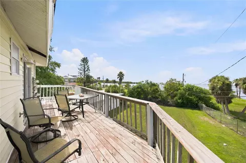 Exterior - 6904 22nd St W, Bradenton, FL 34207 photo 1 of 10