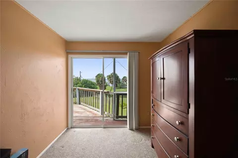 Bedroom - 6904 22nd St W, Bradenton, FL 34207 photo 3 of 9