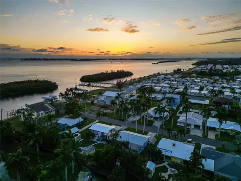 View/Area - 6904 22nd St W, Bradenton, FL 34207 photo 4 of 16