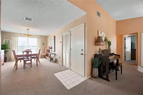 Entry Way - 6904 22nd St W, Bradenton, FL 34207 photo 2 of 3