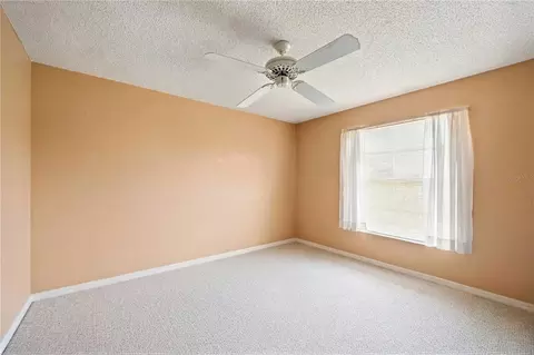 Bedroom - 6904 22nd St W, Bradenton, FL 34207 photo 8 of 9