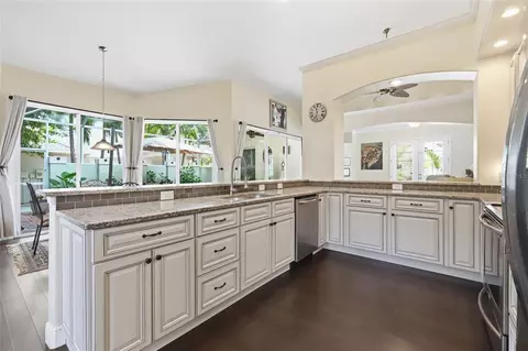 Kitchen - 4703 4th Avenue Dr E, Bradenton, FL 34208 photo 4 of 4