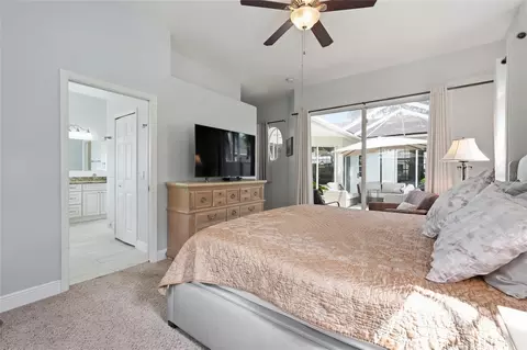 Bedroom - 4703 4th Avenue Dr E, Bradenton, FL 34208 photo 2 of 13