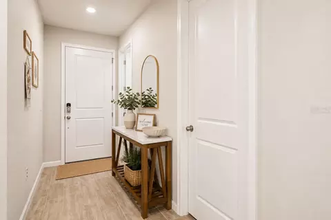 Entry Way - 5658 Silverbridge Trl, Bradenton, FL 34211 photo 1 of 3