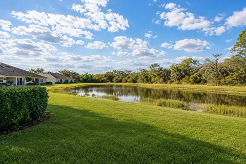 Exterior - 5658 Silverbridge Trl, Bradenton, FL 34211 photo 4 of 5