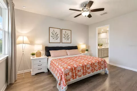 Bedroom - 5658 Silverbridge Trl, Bradenton, FL 34211 photo 1 of 4