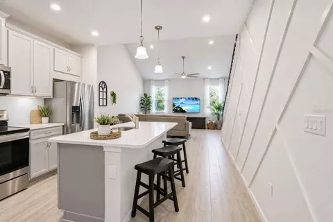 Entry Way - 5658 Silverbridge Trl, Bradenton, FL 34211 photo 2 of 3