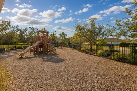 View/Area - 5658 Silverbridge Trl, Bradenton, FL 34211 photo 3 of 4